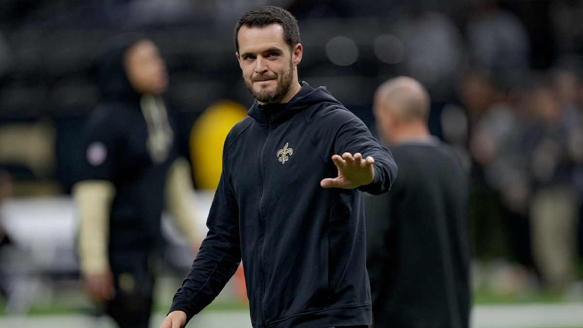 IS THIS THE END? Derek Carr Sparks Retirement Rumors After Cryptic ...